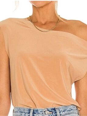 Norma Komali drop shoulder top in nude